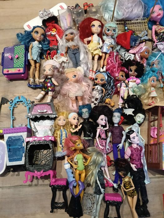 Ogromna kolekcja lalek Barbie, Rainbow High i Lols