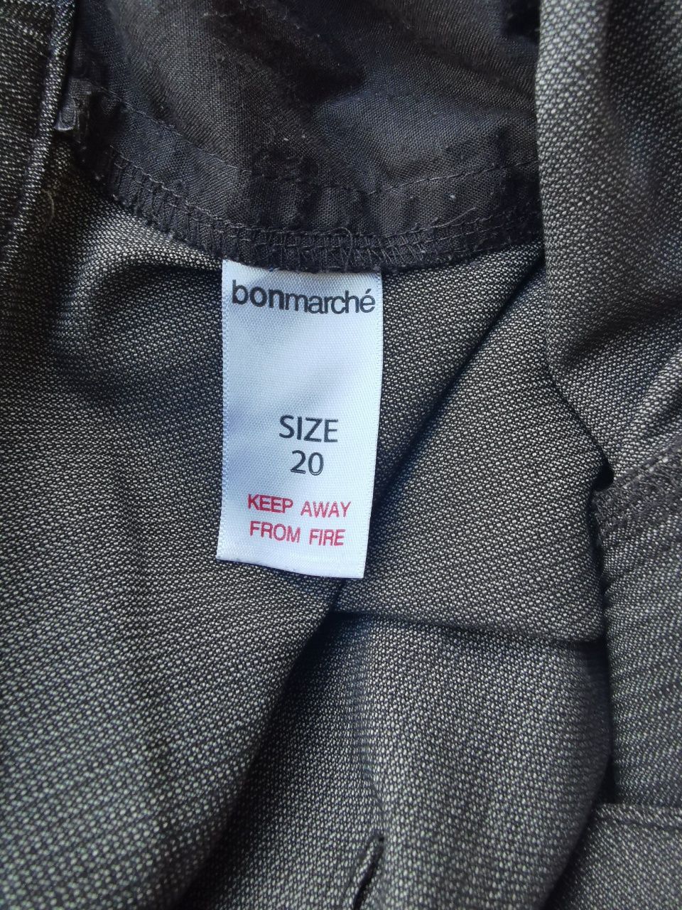 Brązowe spodnie materiałowe z szerokimi nogawki, rozmiar 48