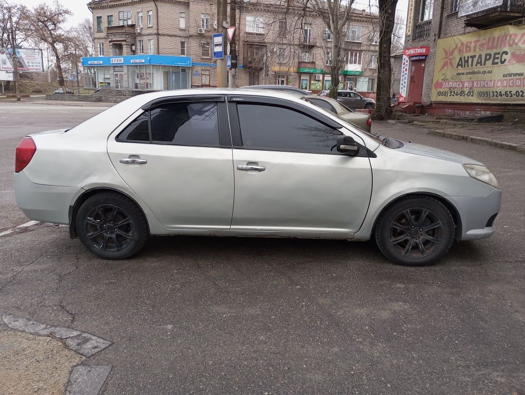 Авто Джили Geely MK