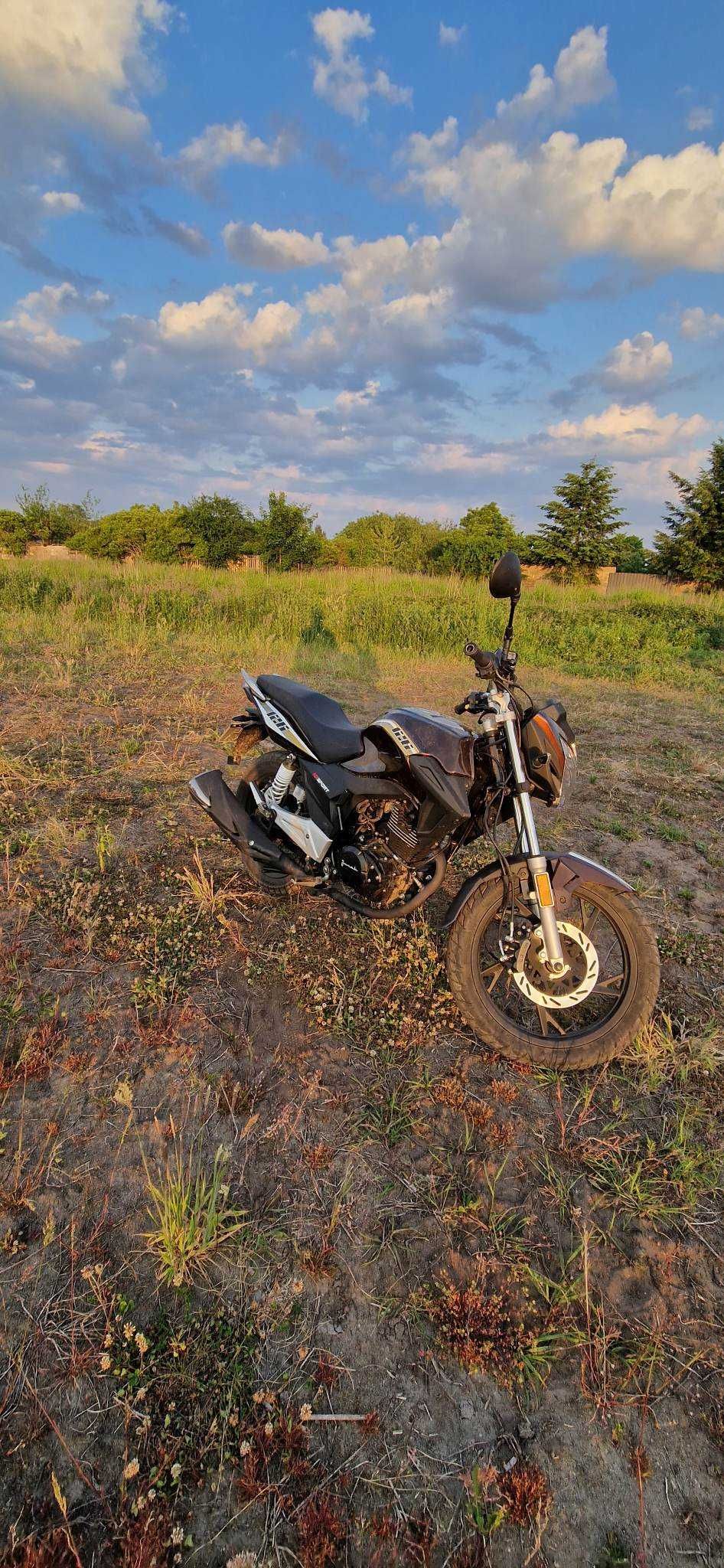 Motocykl Junak 126 125cc 2019 rocznik przebieg dwa i pół tysiąca