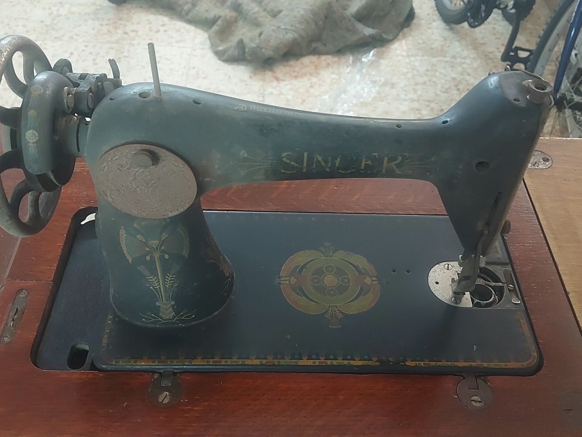 Maquina de Costura Singer (antiga)