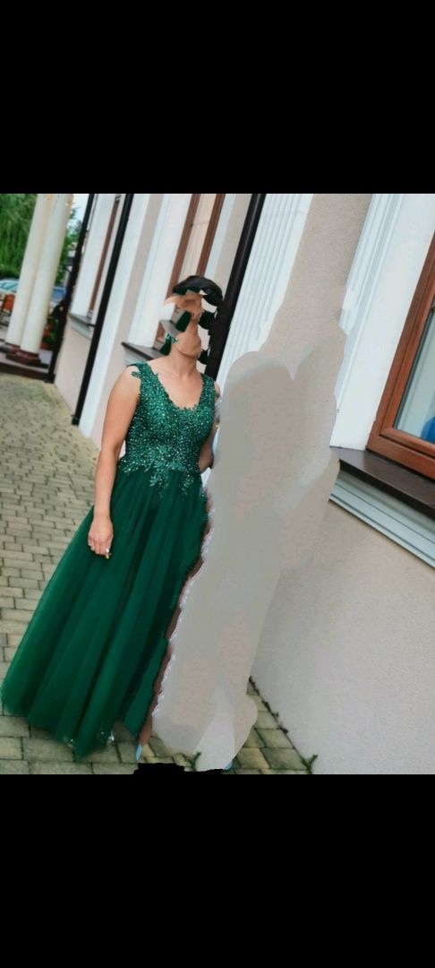 Suknia wieczorowa na wesele tiulowa