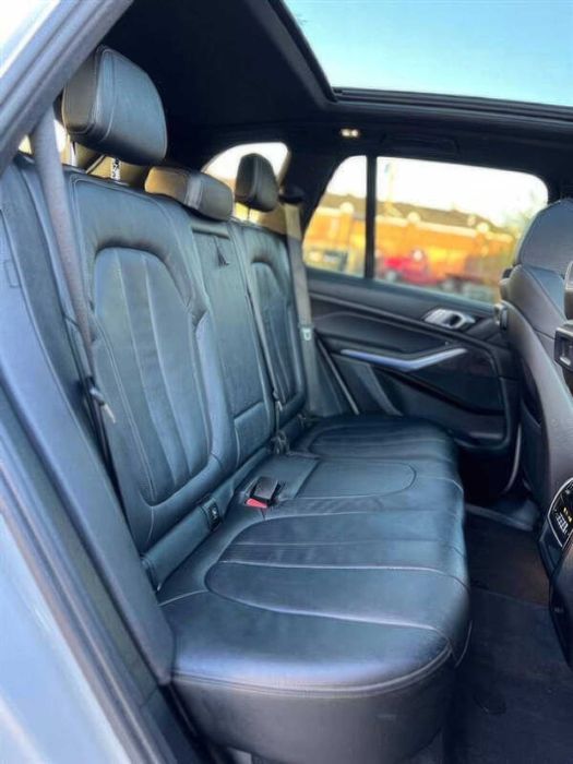 BMW X5 xDrive40i      2022