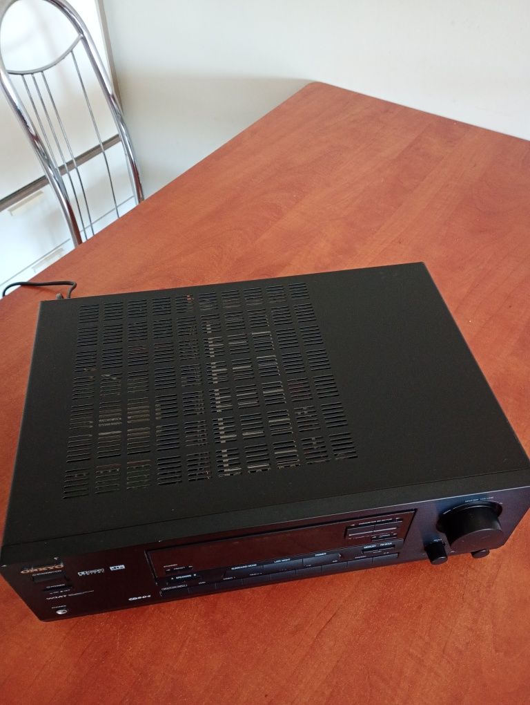 Onkyo TX-DS484 amplituner