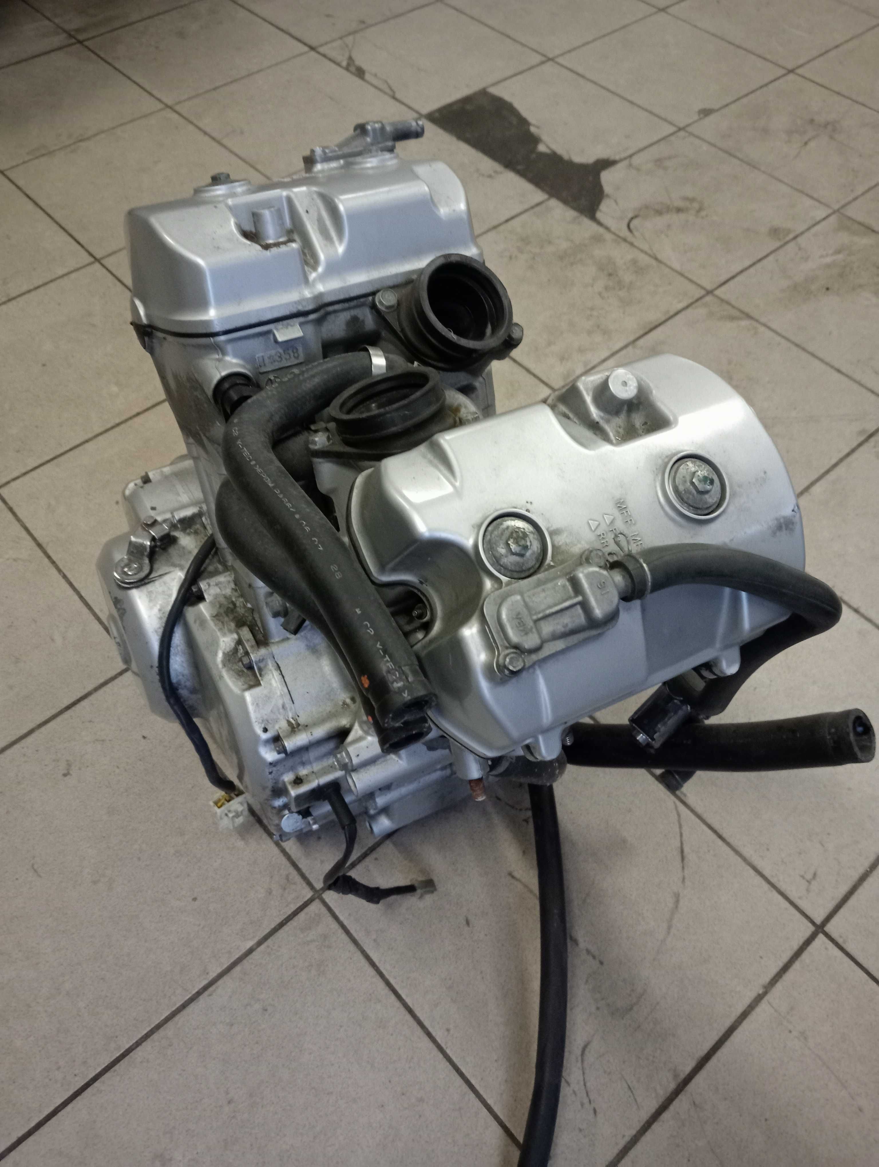 honda ntv 700 nt700v silnik części