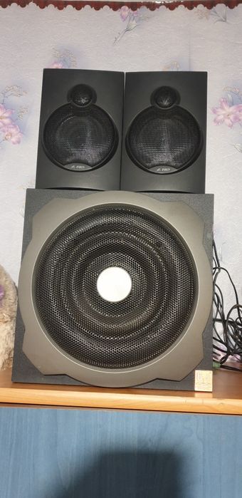 Продам аккустику 2.1