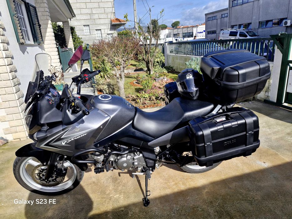 Suzuki v-strom 650cc