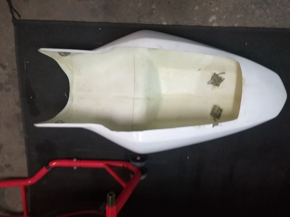 Crenagem traseira gsxr k3
