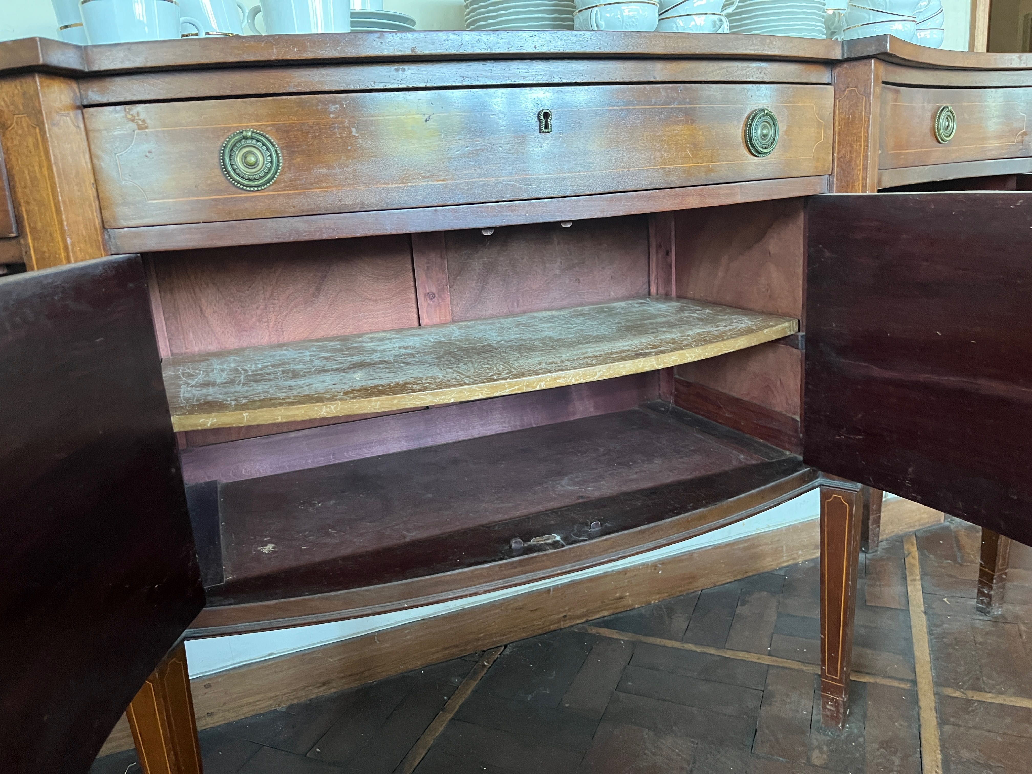 Sideboard estilo inglês