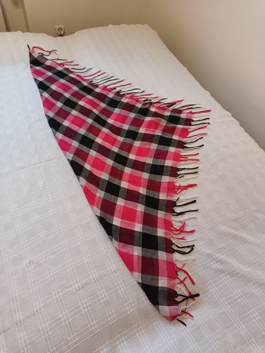 Chustka damska w kratkę ze srebrną nitką, 100cm/100cm