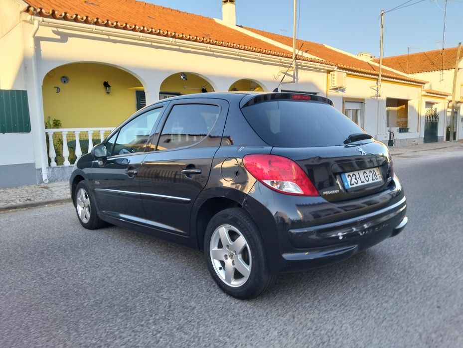 Peugeot 207 com 96.000 km
