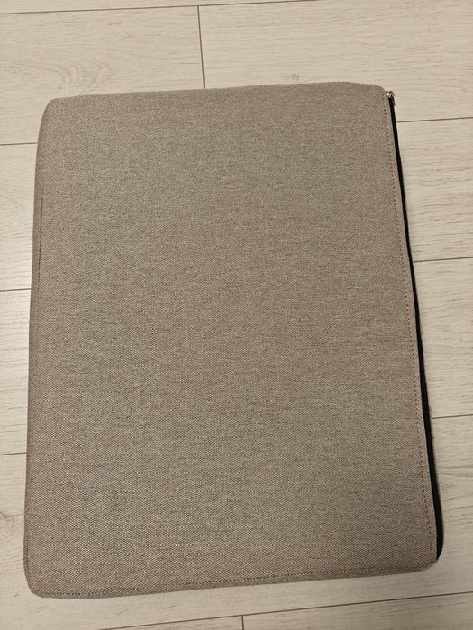 Подушки садові, на піддони, диван.