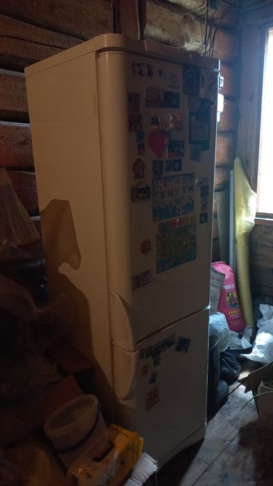 Холодильник INDESIT
