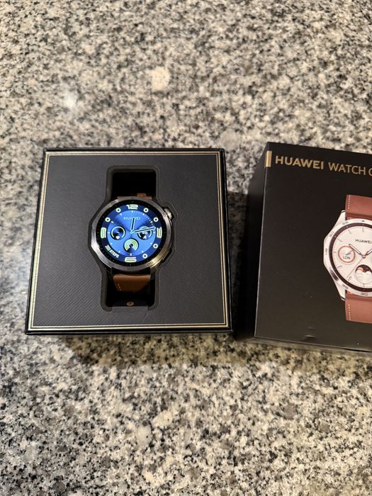 Smartwatch Huawei GT-4 (46mm) com 2 anos de garantia - USADO