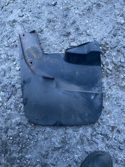 Брызговик передний/задний левый Toyota Tundra, Highlander, Lexus