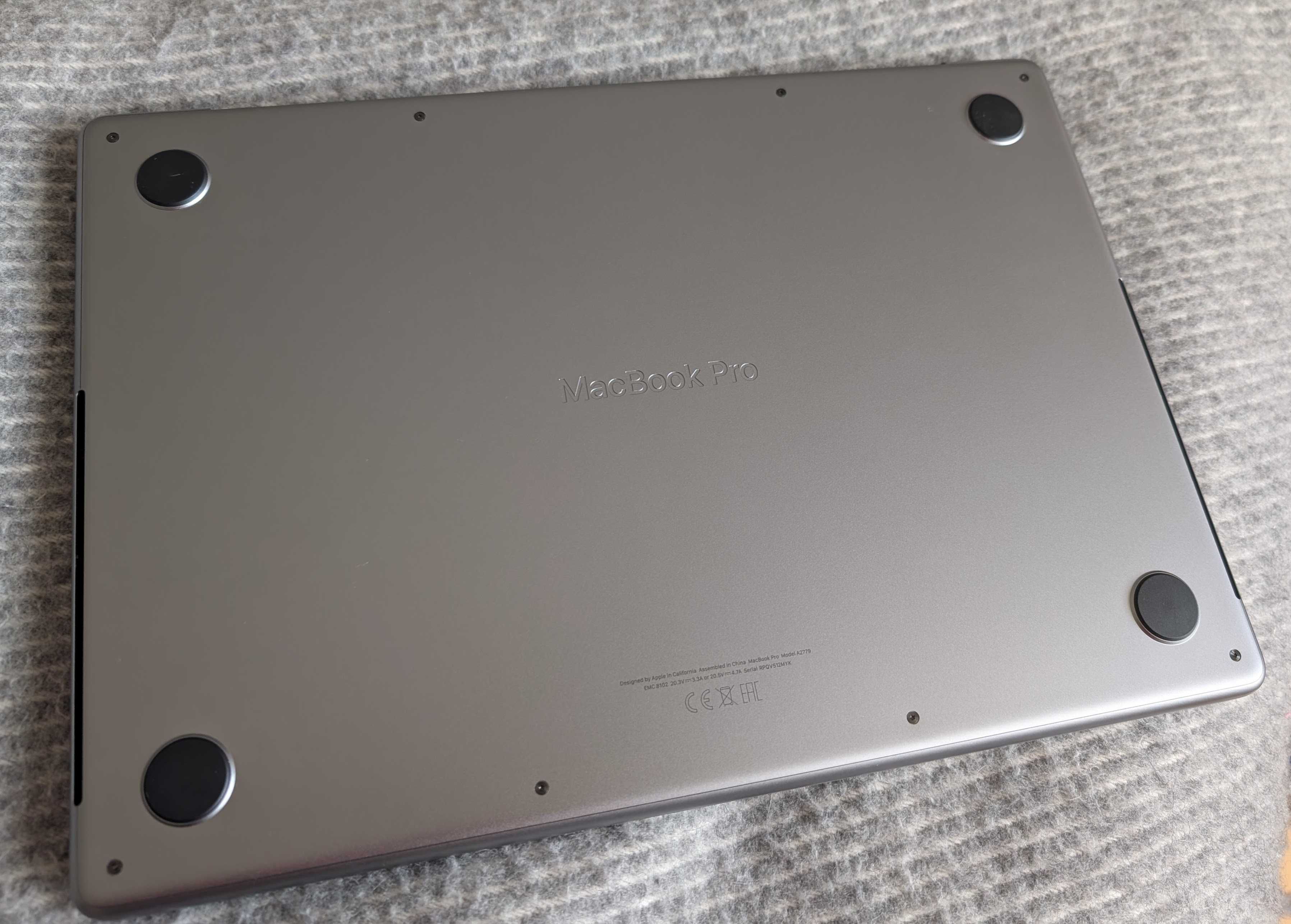 Macbook M2 Pro 14'' 16GB 1TB kupiony 6.2024