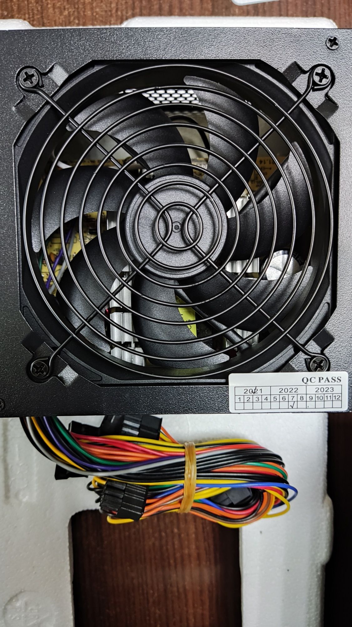 Блок питания Vinga 400W PSU-400-12 Black + кабель