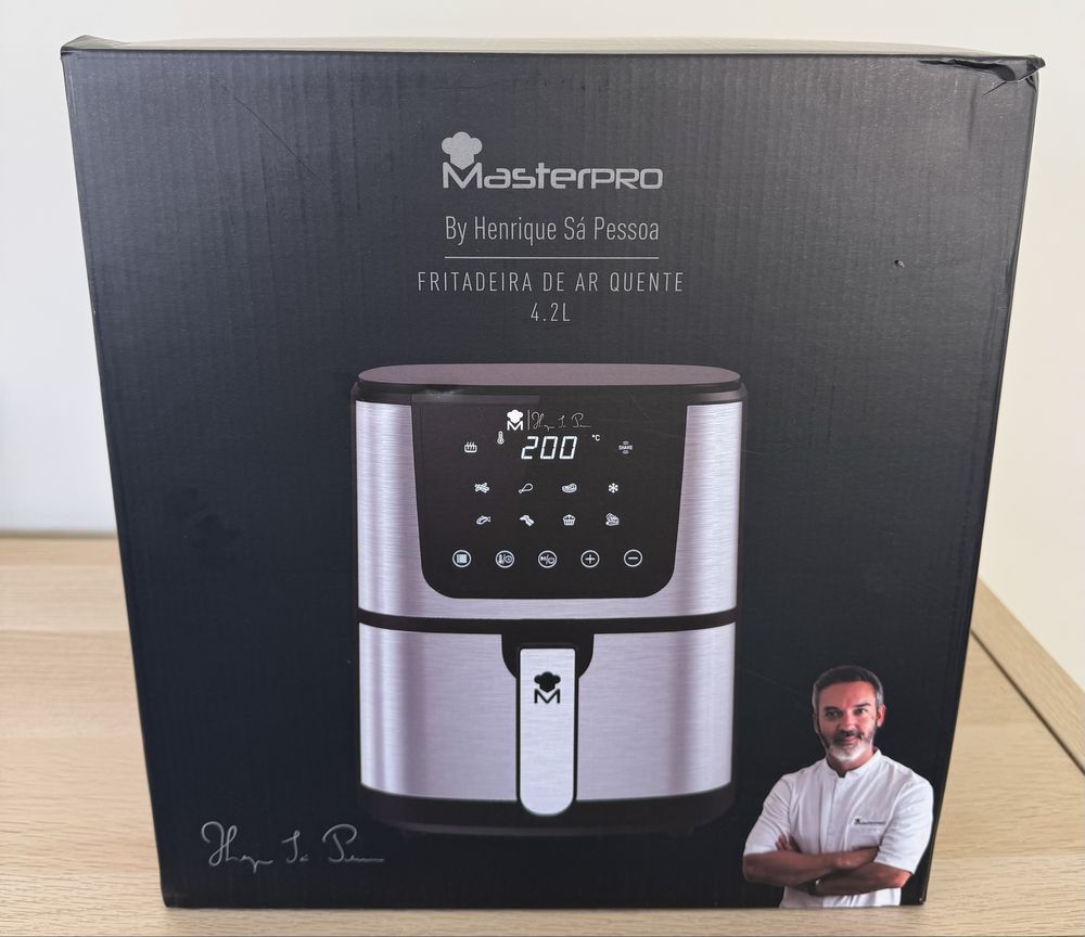 Airfryer MasterPro by Henrique Sá Pessoa ( Nova , ainda em caixa)