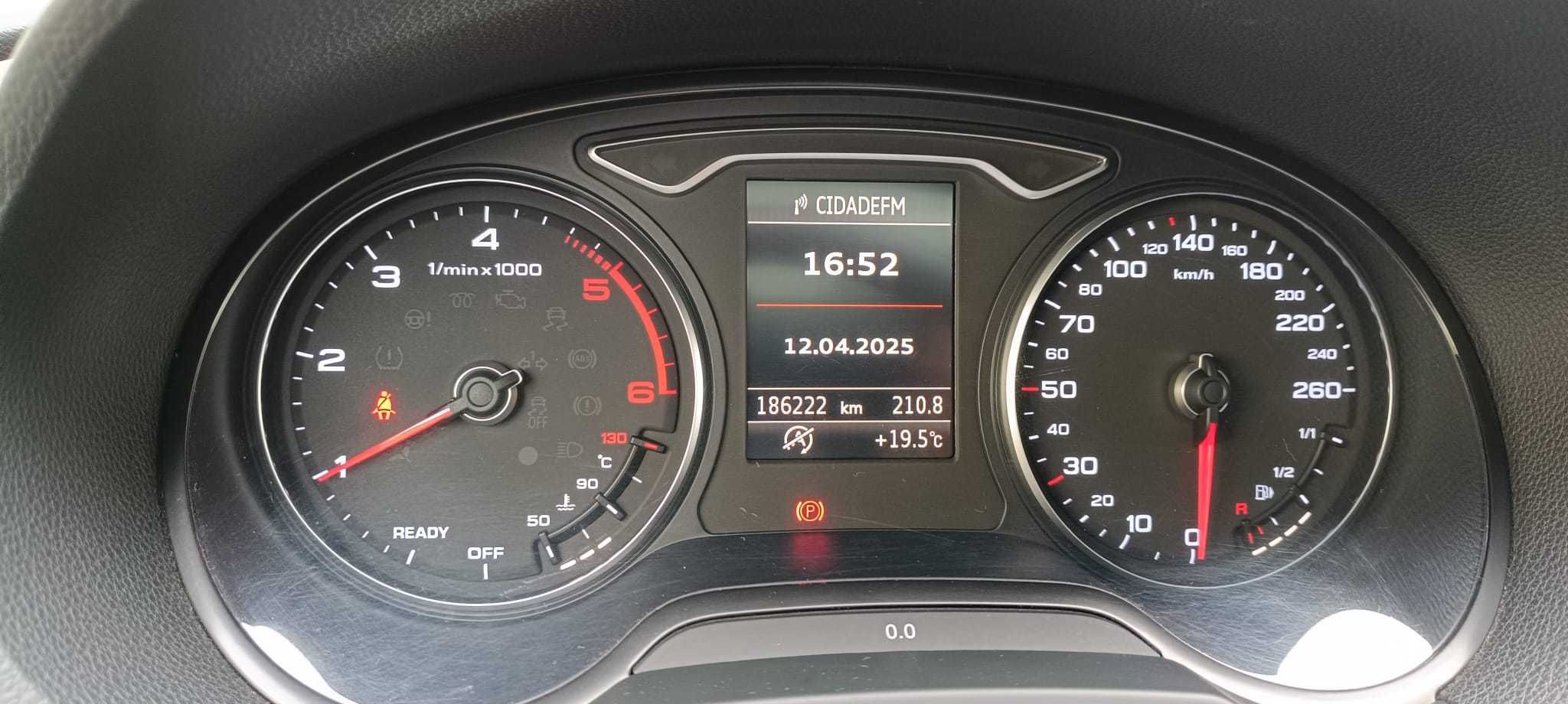 Audi A3 1.6 TDI S-LINE