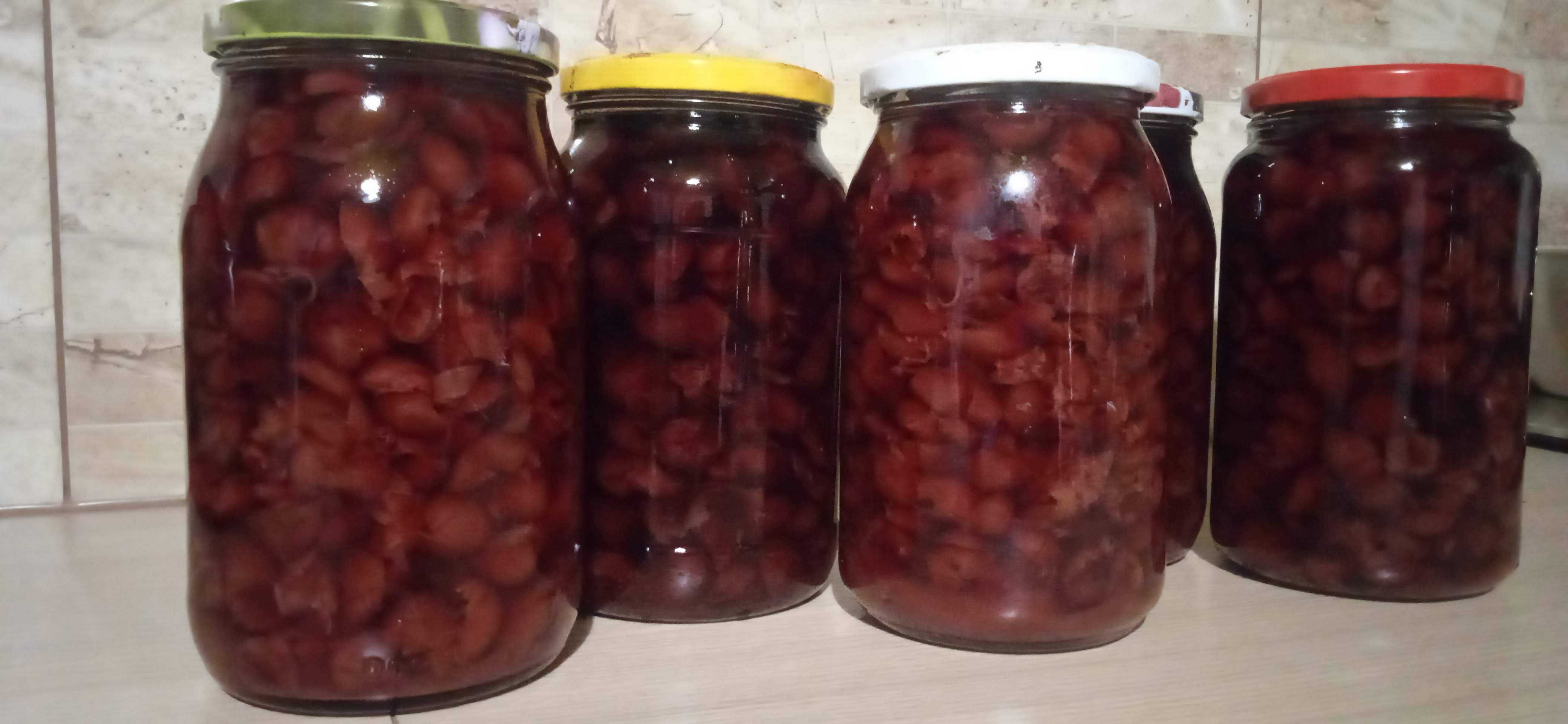 WIŚNIE DRYLOWANE w slodkim soku 0,9L 2sloiki 50zl zbior 2024R