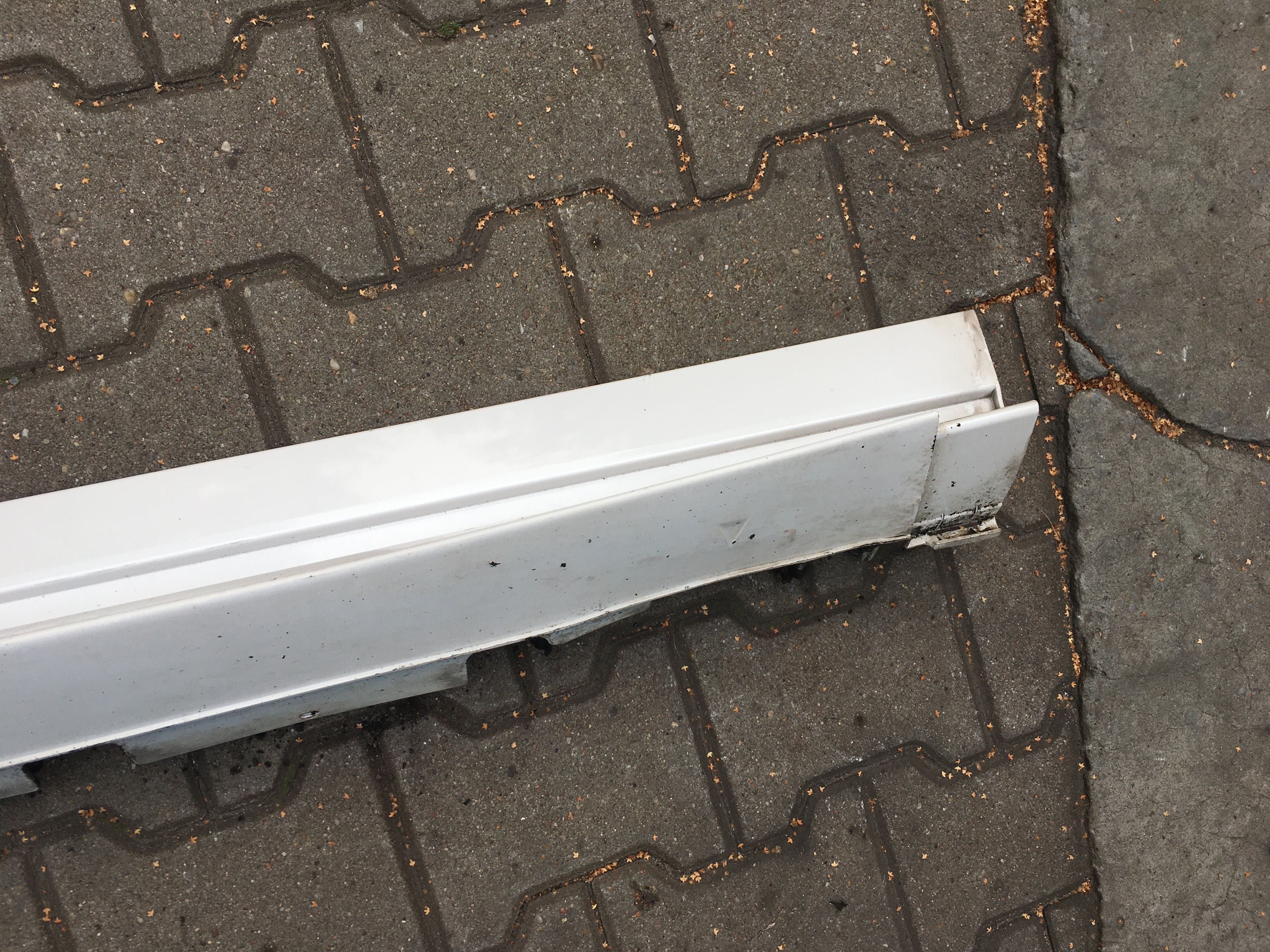 Próg prawy nakładka listwa Ford Kuga MK2 lift
