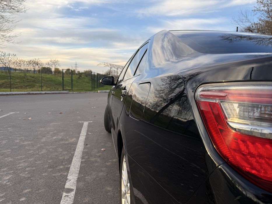 Toyota Camry XV55 офіційна (не фарбована)