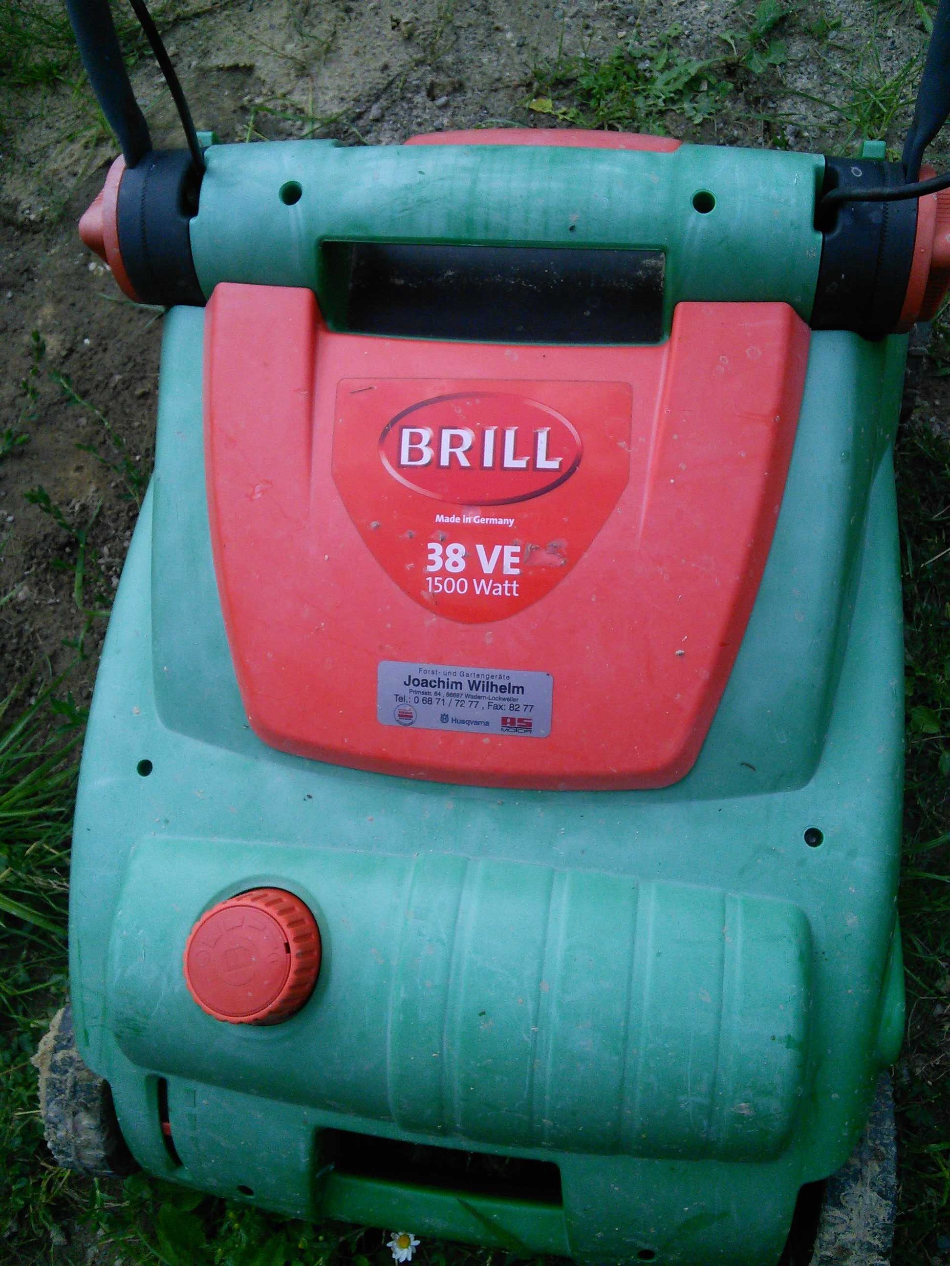 Areator weltykulator do trawy trawnika brill
