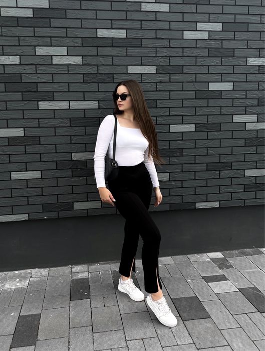 Штани з розрізом