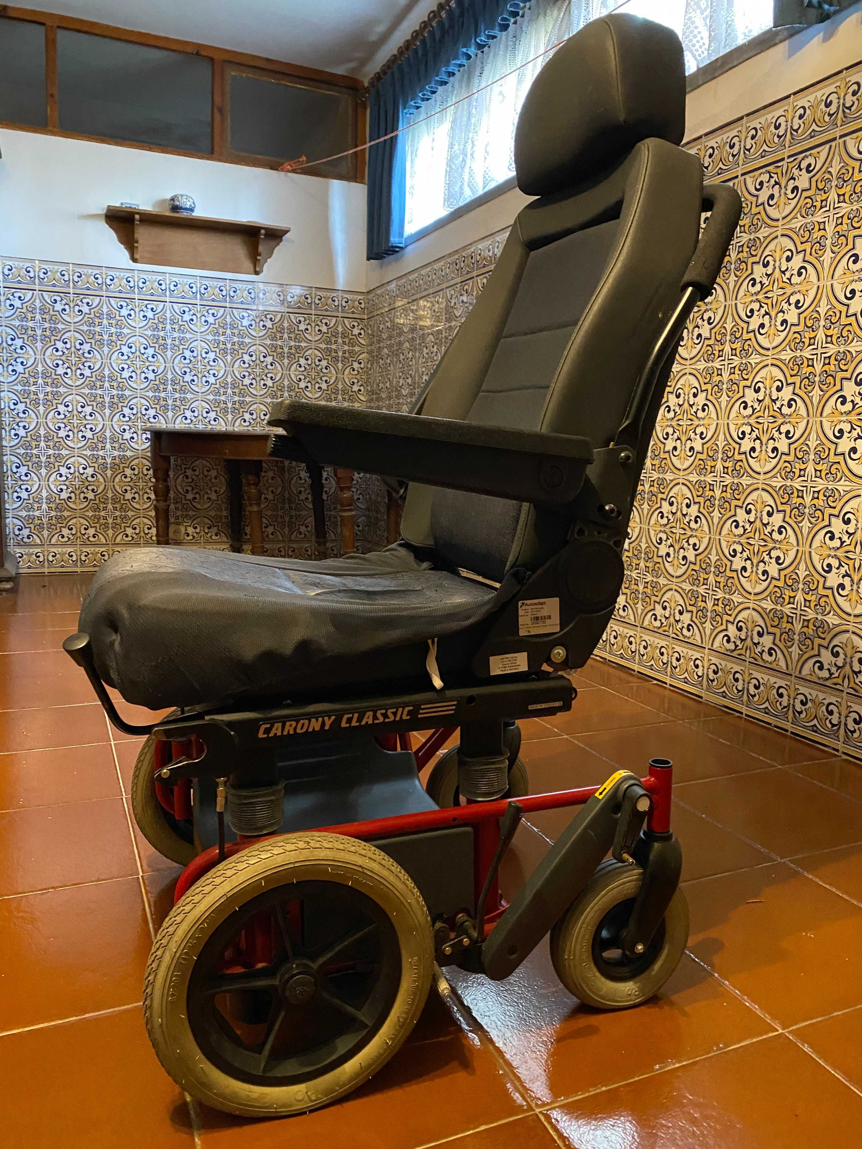 Cadeira de Rodas para Assento de Carro