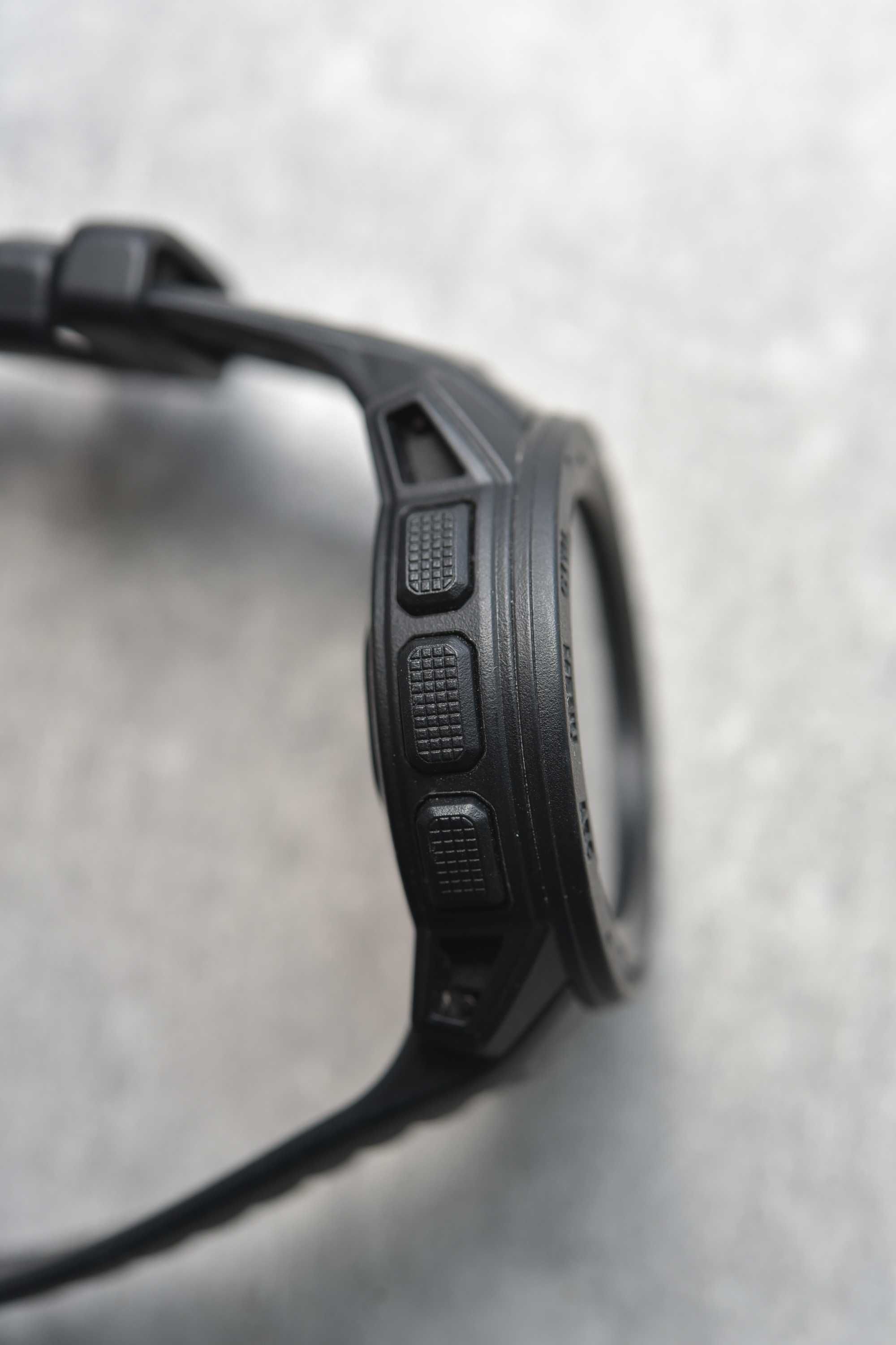 Instinct Tactical Solar чорний колір колір gps, компас
