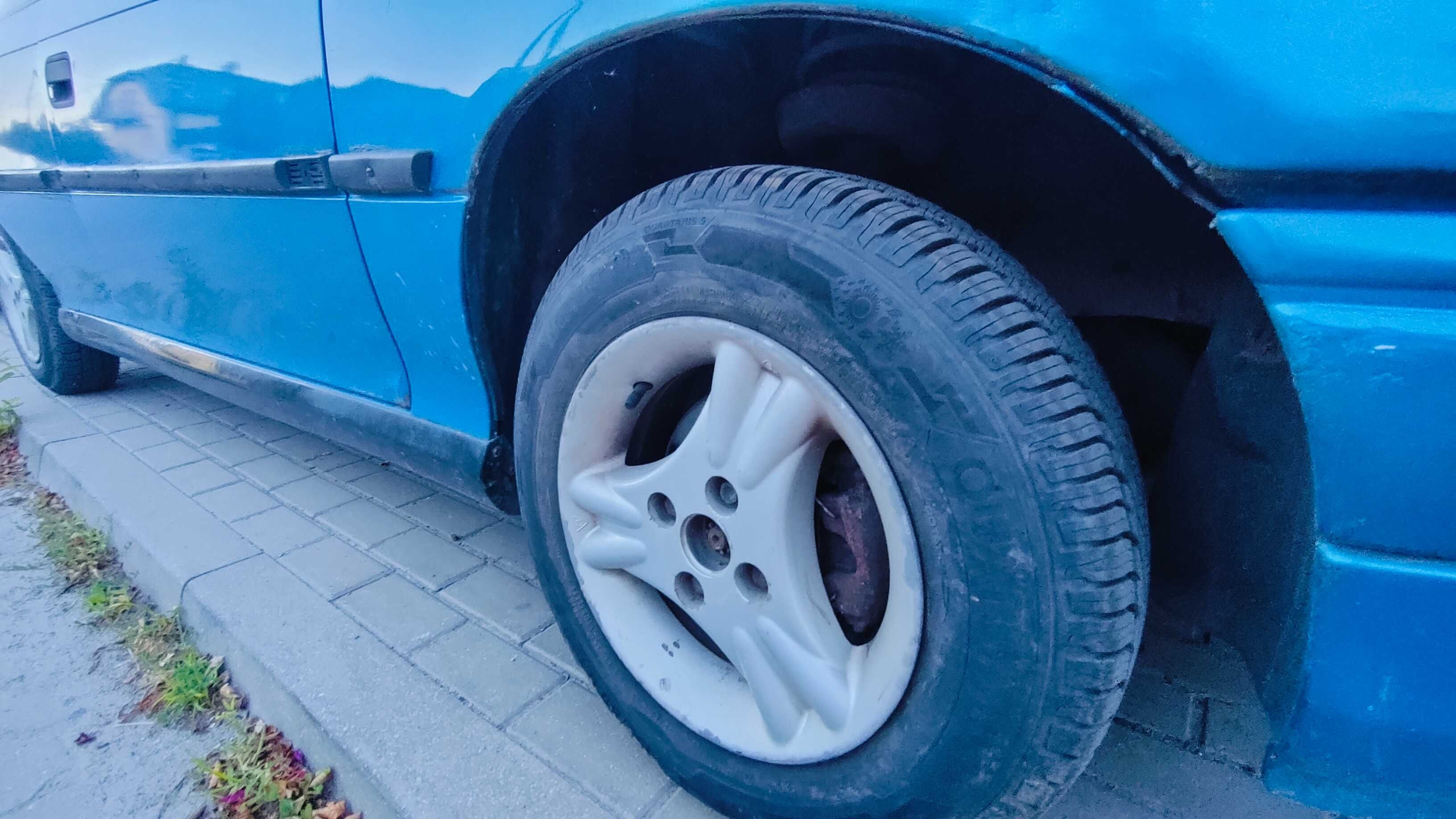 Opel Astra F 1.4 | Benzyna| 1993 rok | Do naprawy progi