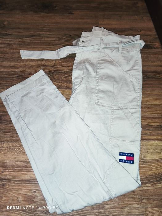 Sprzedam spodnie Tommy Hilfiger