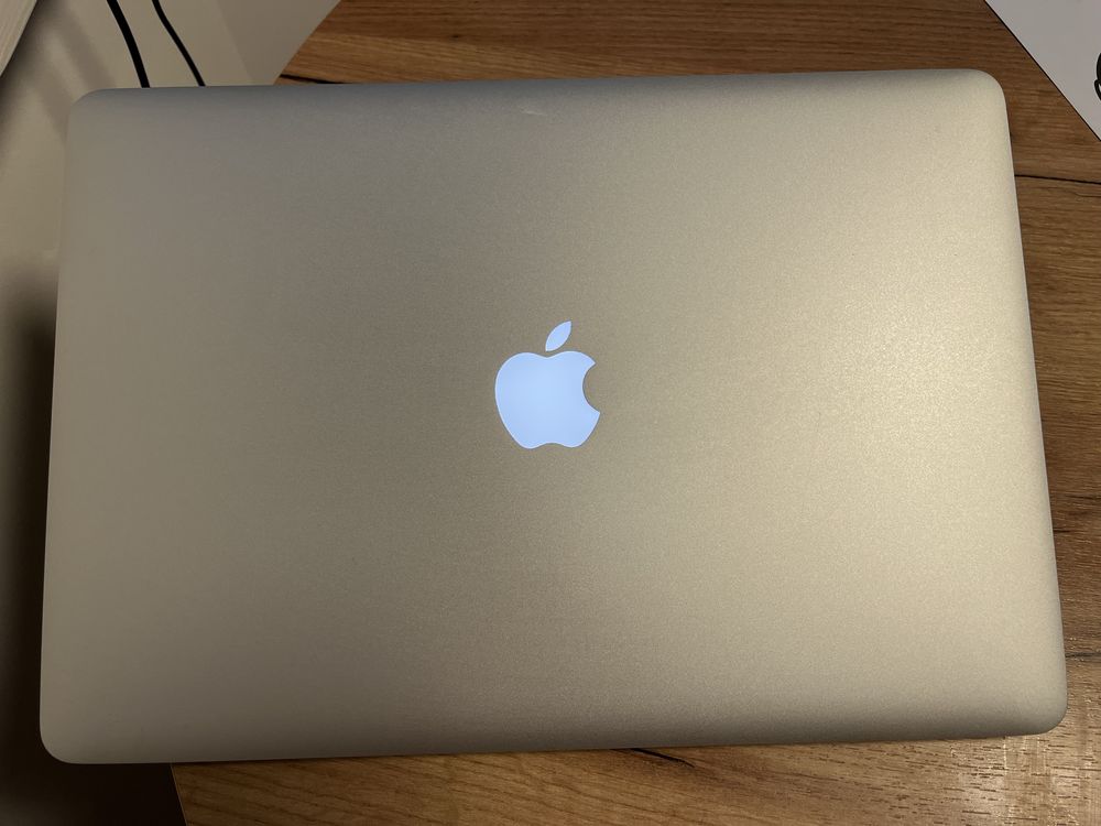 MacBook Pro (Retina, 15-calowy, z końca 2013 r.)
