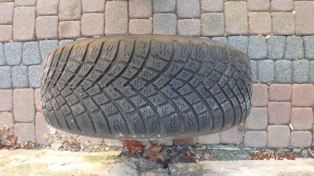 Koła stalowe Mercedes 15 " + oryginalne kołpaki.