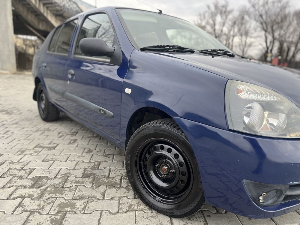 Renault clio 2008р