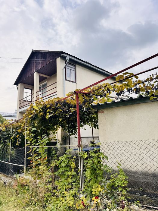 Продаж дачного будинку с.Івачів Горішній