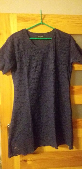 Sukienka granatowa koronka