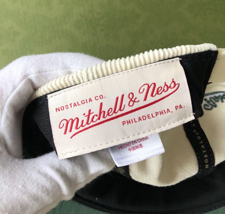 Nowa czapka Mitchell & Ness Own Brand Deadstock 1904 Off White