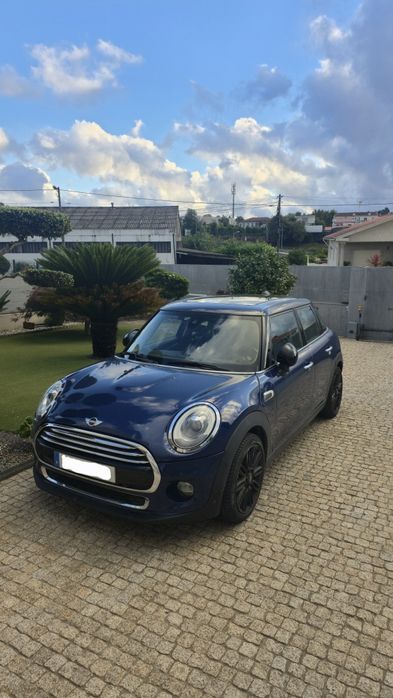 Mini Cooper D - 5 portas