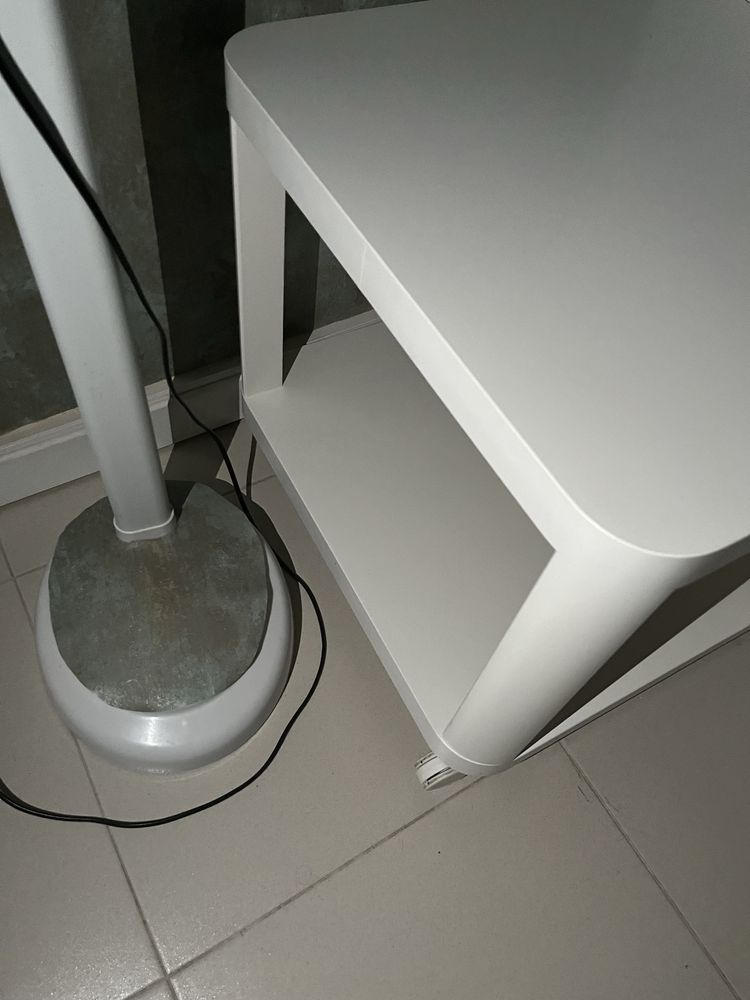 Mesa com rodinhas