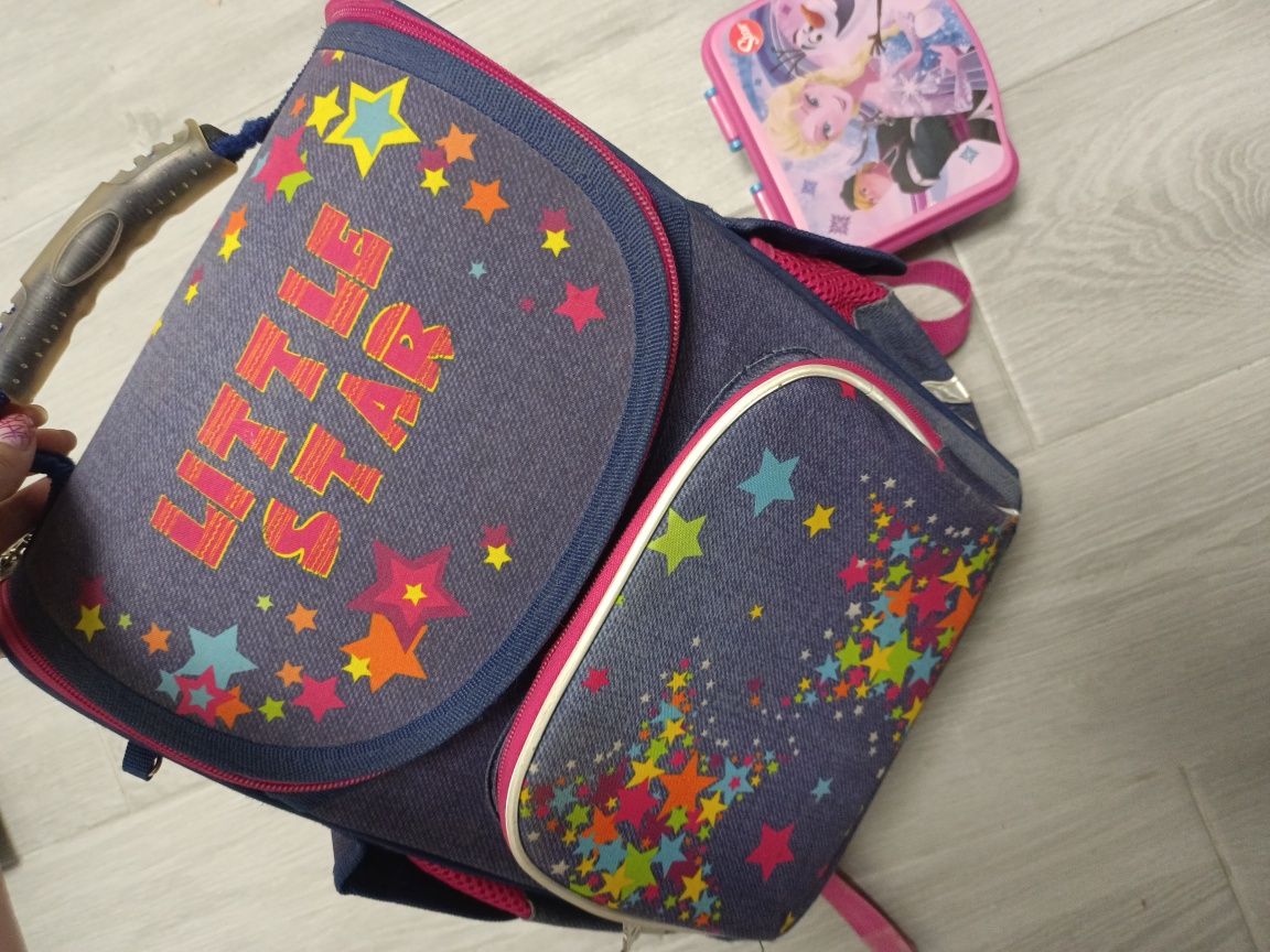 Гарний шкільний портфель для дівчинки, лоток для перекусів в подарунок