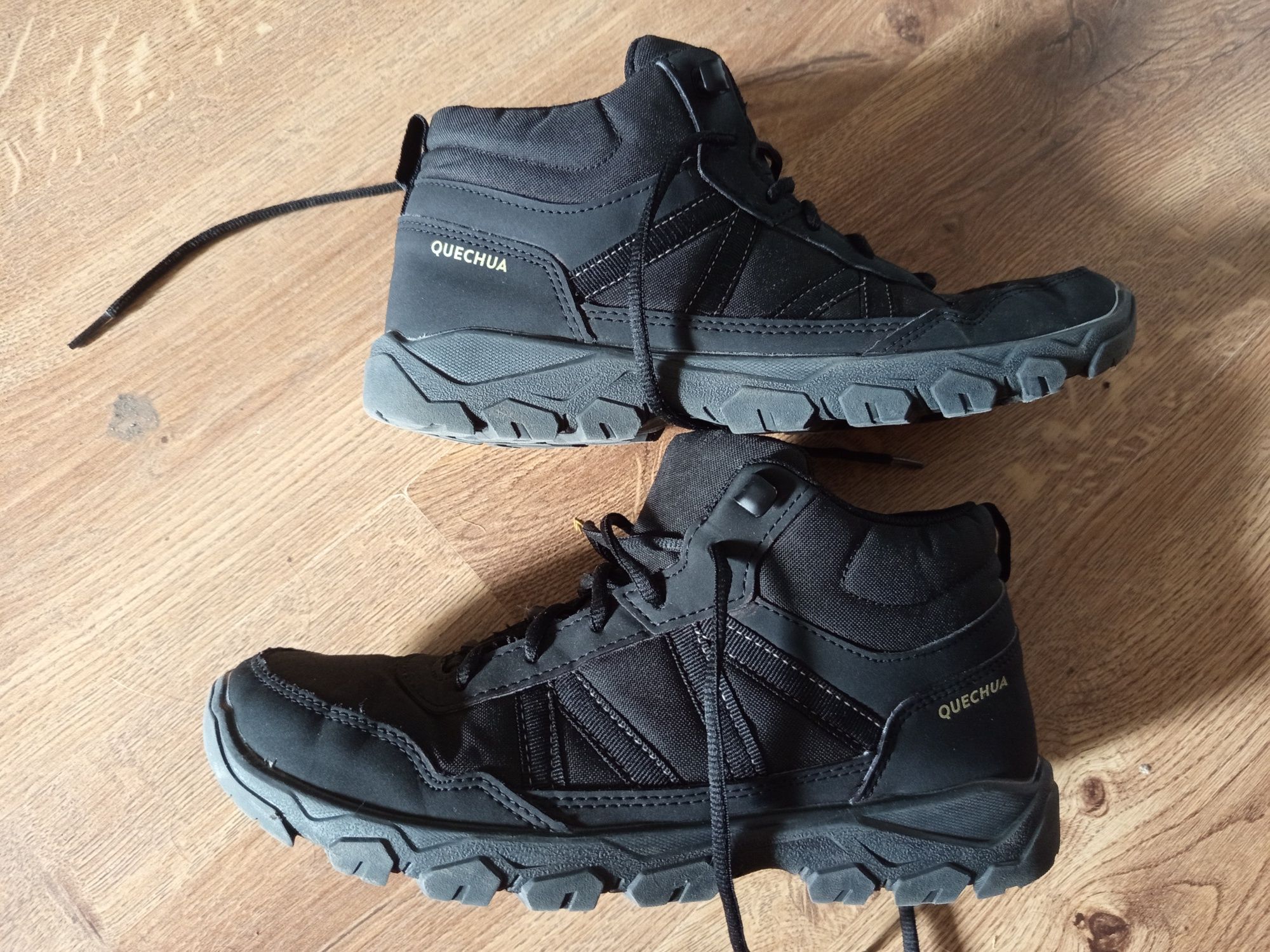 Buty trekkingowe Quechua Decathlon rozm. 41, jak nowe