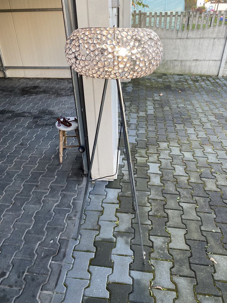 Lampa wolnostojąca