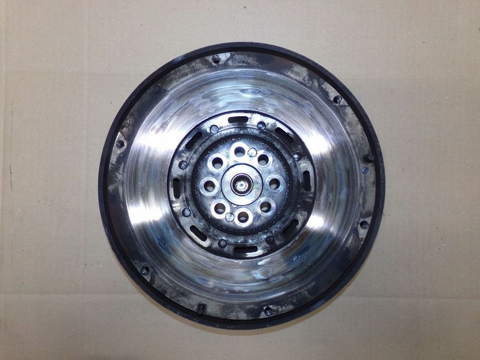 KOŁO DWUMASOWE PASSAT B5 AUDI A6 C5 2.5 TDI