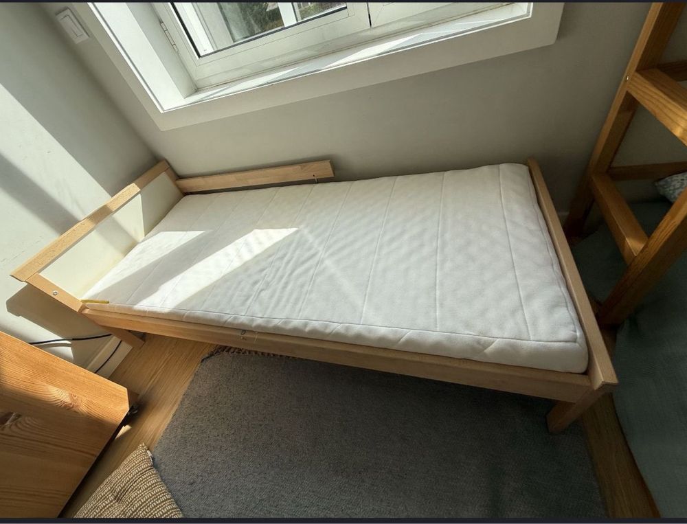 Cama criança c/ estrado c/ colchão