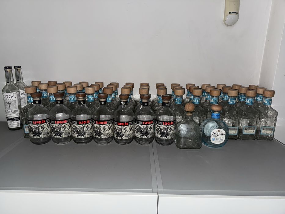 Порожні пляшки з під текіли 0,7 літра