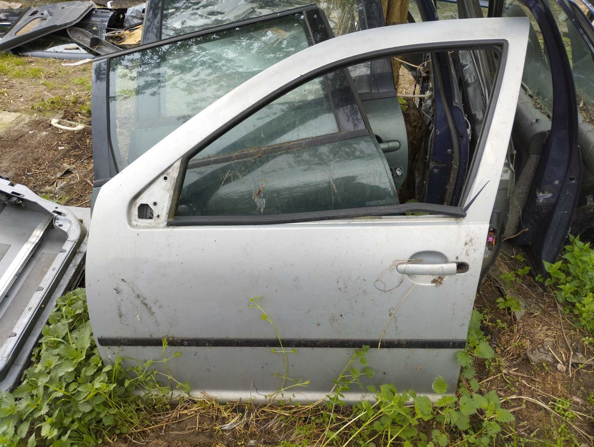 Golf 4  Drzwi Lusterko Winda Podnośnik zamek Klamka Szyba