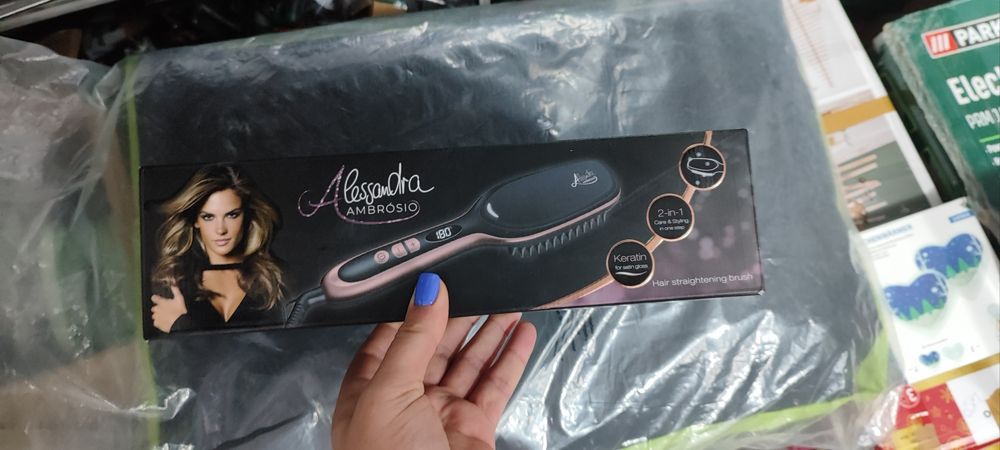 щітка для випрямлення волосся