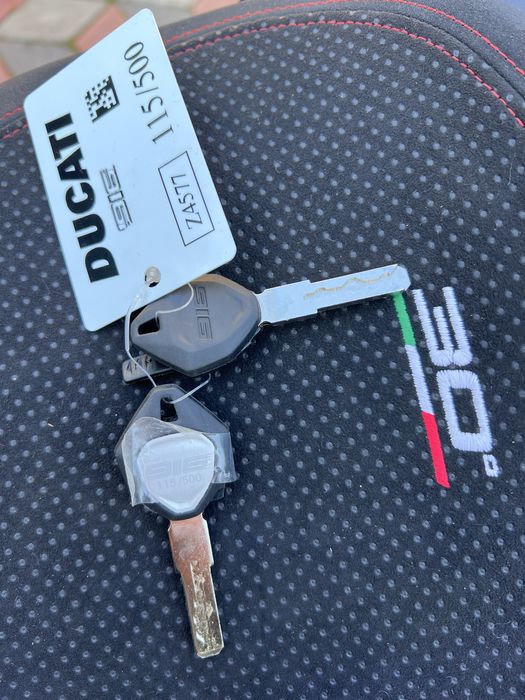 Ducati Panigale V4 SP2 30’anniversario 916