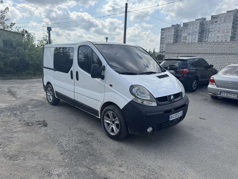 Продам рено трафик